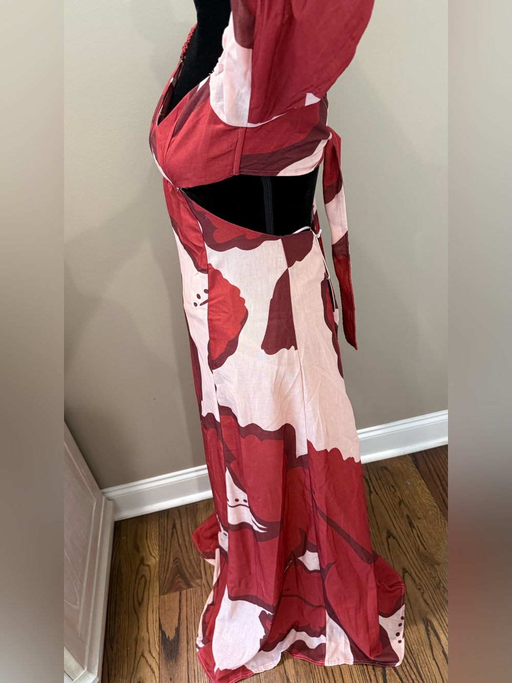 NWT Women’s LUXXEL Vacay cut out maxi dress- Size small - Picture 7 of 10